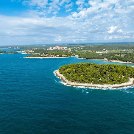 홀리데이파크 Koversada 브르사르